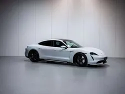 Blanc Utilisé 2020 Porsche Taycan Turbo Berline | 74 950 € (Prix cher)