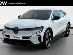 Blanc Utilisé 2022 Renault Mégane Equilibre Berline | 20 990 € (Prix assez cher)