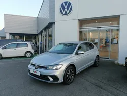 Gris Utilisé 2024 VW Polo S Berline | 21 490 € (Prix juste)