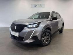 Gris Utilisé 2023 Peugeot 2008 Style SUV | 18 990 € (Prix juste)