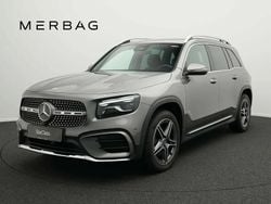 Gris Utilisé 2024 Mercedes GLB200 AMG line SUV | 47 169 € (Prix assez cher)
