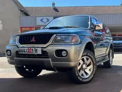 Vert Utilisé 2004 Mitsubishi Pajero SUV | 20 990 €