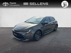 Utilisé 2022 Toyota Corolla Design Berline | 22 880 € (Prix juste)