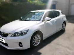 Blanc Utilisé 2013 Lexus CT200h Berline | 11 890 €