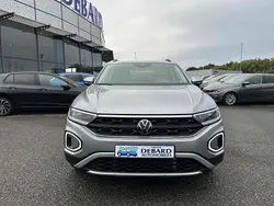 Utilisé 2024 VW T-Roc Life SUV | 27 990 € (Prix juste)