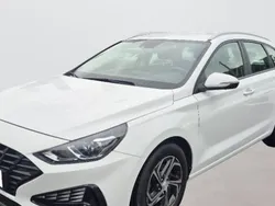 Blanc Utilisé 2022 Hyundai i30 Break | 15 290 € (Bon prix)