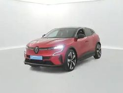 Rouge Occasion 2022 Renault Megane E-Tech Berline | 23 490 € (Prix juste)