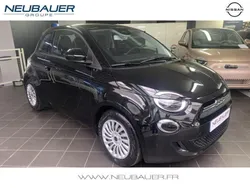 Onyx black pastel Utilisé 2022 Fiat 500e Action Berline | 13 970 € (Prix juste)