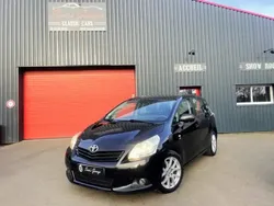 Noir Utilisé 2009 Toyota Verso Executive Monospace | 13 990 €
