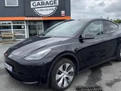 Noir Utilisé 2023 Tesla Model Y Standard Range SUV | 30 990 €