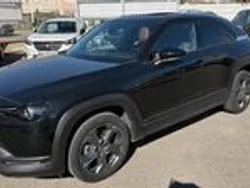 Peinture métal 3 tons ceramic white Utilisé 2020 Mazda MX30 SUV | 15 999 € (Prix juste)