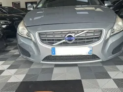 Gris Utilisé 2011 Volvo S60 Summum Berline | 7 990 €