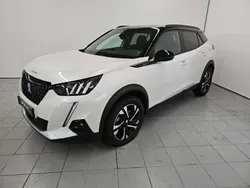 Blanc Utilisé 2021 Peugeot 2008 GT SUV | 17 990 € (Prix juste)
