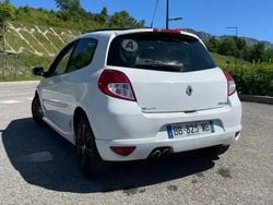 Blanc Utilisé 2010 Renault Clio III GT Berline | 6 900 € (Prix juste)