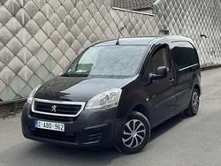 Blanc Utilisé 2017 Peugeot Partner Monospace | 7 990 € (Bon prix)