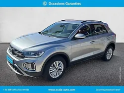Utilisé 2024 VW T-Roc Life SUV | 24 490 € (Prix juste)