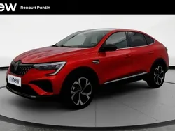 Rouge Utilisé 2024 Renault Arkana SUV | 27 390 € (Prix juste)