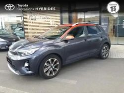 Gris fonce Utilisé 2018 Kia Stonic Premium SUV | 13 480 €