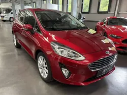 Rouge Utilisé 2019 Ford Fiesta Titanium Citadine | 13 490 € (Prix juste)