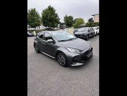 Utilisé 2022 Toyota Yaris Hybrid Design Berline | 19 400 € (Prix juste)