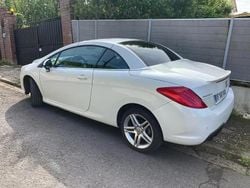 Utilisé 2009 Peugeot 308 CC Cabriolet | 7 000 € (Prix assez cher)