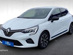 Gris Utilisé 2023 Renault Clio V Techno Berline | 17 990 € (Prix juste)