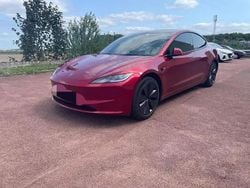 Utilisé 2024 Tesla Model 3 Standard Range Plus Berline | 31 500 € (Prix juste)