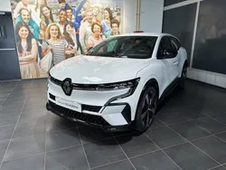 Blanc Utilisé 2022 Renault Mégane Techno Berline | 24 970 € (Prix juste)