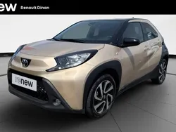 Beige Utilisé 2023 Toyota Aygo Design Citadine | 15 990 € (Bon prix)