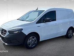 Blanc Nouvelle 2025 Mercedes eCitan Van | 33 960 €