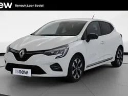 Blanc Utilisé 2022 Renault Clio V Evolution Citadine | 16 499 € (Prix juste)