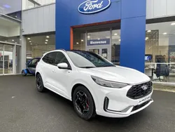 Blanc Utilisé 2025 Ford Kuga ST-Line X SUV | 38 999 € (Prix cher)