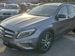 Gris Utilisé 2015 Mercedes GLA200 SUV | 14 990 € (Prix juste)