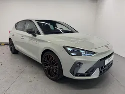 Gris Utilisé 2024 Cupra Leon VZ Berline | 40 995 €