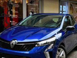 Utilisé 2025 Renault Clio V Evolution Citadine | 17 990 € (Prix juste)