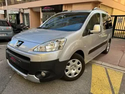Blanc Utilisé 2011 Peugeot Partner Tepee Monospace | 7 990 €