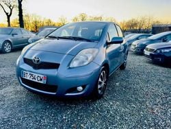 Gris Utilisé 2011 Toyota Yaris Berline | 6 000 € (Prix juste)