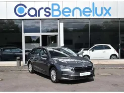 Gris Utilisé 2024 Skoda Octavia Selection Break | 31 480 € (Bon prix)