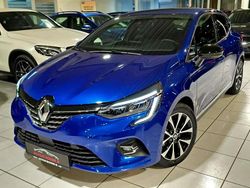 Bleu Occasion 2022 Renault Clio V Berline | 17 350 € (Bon prix)