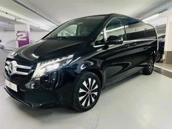Noir Utilisé 2023 Mercedes V220 Avantgarde Monospace | 58 490 € (Prix juste)