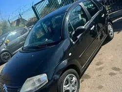 Noir Utilisé 2004 Citroën C3 Exclusive Citadine | 2 000 € (Bon prix)