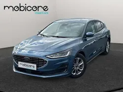 Gris Utilisé 2024 Ford Focus Titanium Berline | 25 630 € (Prix assez cher)