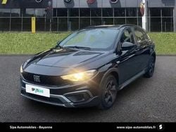 Noir Utilisé 2022 Fiat Tipo Cross Berline | 17 990 € (Prix juste)