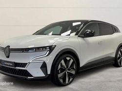 Noir Utilisé 2022 Renault Mégane Techno SUV | 20 799 € (Bon prix)