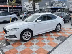 Blanc Utilisé 2024 Skoda Octavia Selection Berline | 25 950 € (Bon prix)