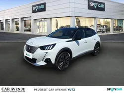 Blanc nacré (n) Utilisé 2021 Peugeot e-2008 GT SUV | 19 990 € (Prix juste)