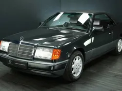 Noir Utilisé 1993 Mercedes E300 Cabriolet | 64 900 €