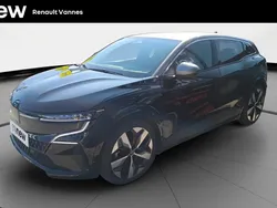 Noir Utilisé 2022 Renault Mégane Techno Berline | 23 590 € (Prix juste)