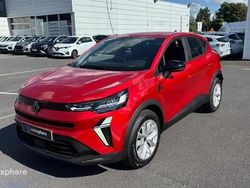 Rouge Utilisé 2024 Renault Captur Evolution SUV | 21 999 € (Prix juste)