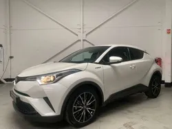Utilisé 2018 Toyota C-HR SUV | 22 490 € (Prix assez cher)